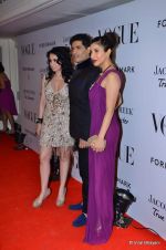 Sophie Chaudhary at Vogue_s 5th Anniversary bash in Trident, Mumbai on 22nd Sept 2012 (131).JPG
